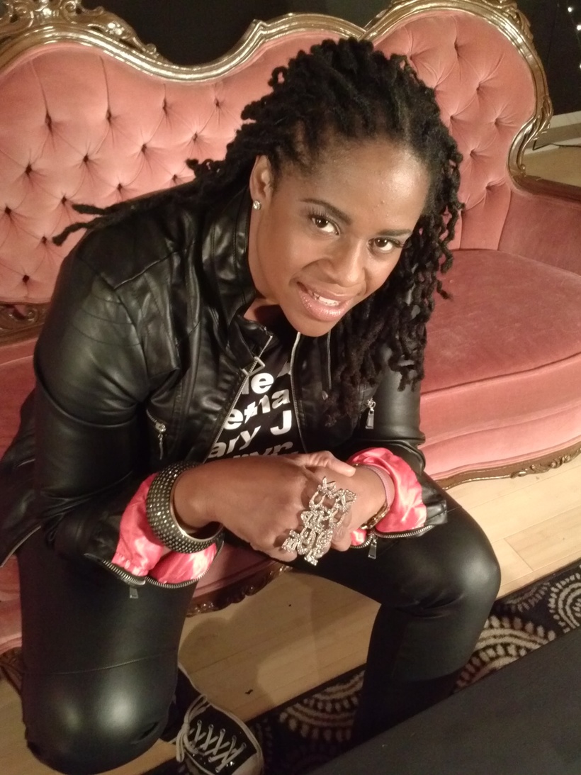 57d9fb831800002200314a21