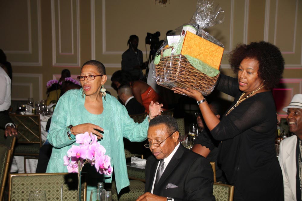 LLF_2014_BANQUET_LIVING_LEGENDS_AWARDS_PHOTO-105
