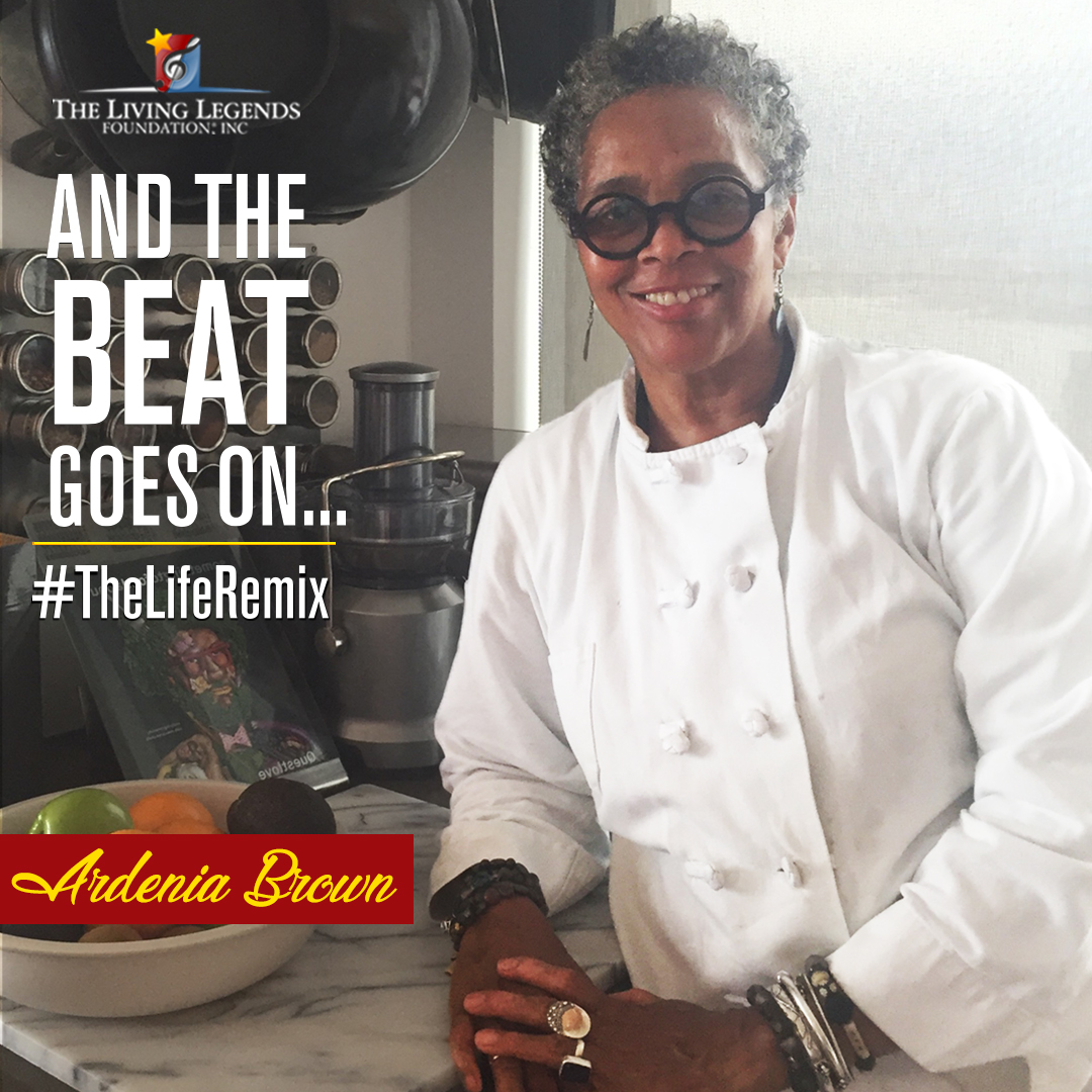 LLF_BMM_SocialFrame-Ardenia-Brown2