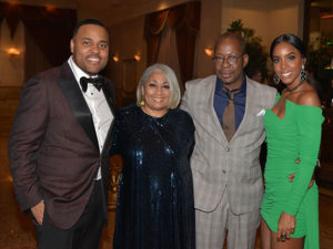 Left to Right: Honoree Phil Thornton, Honoree Dyana Williams, Bobby Brown,
Kelly Rowland
Photo Credit: Koi Sojer/Snap ‘N U Photos