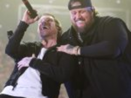 Jelly Roll & Friends Give Back to First Responders at Rose Bowl (Pics)